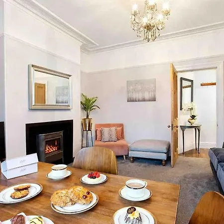 The Stanley 1 Bedroom Dog Friendly Patio *
